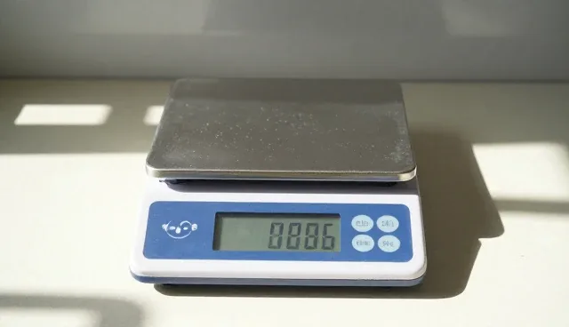 生产环节中的温度变化如何影响电子地秤的精度